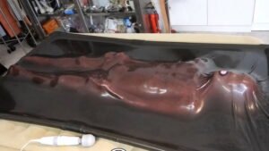 3 Hinako’s friends and Vacuum Bed Party with Pipip in Zentai Tights