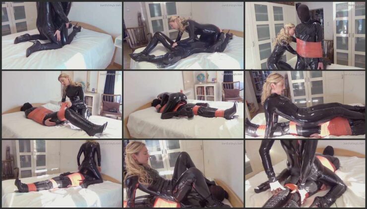 Mistress Larissa’s slave in latex worship her boots and subjected facesitting