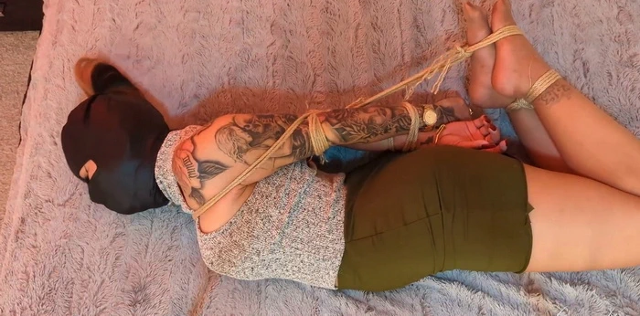 Immobilizing hogtie to get earn orgasm Part 2