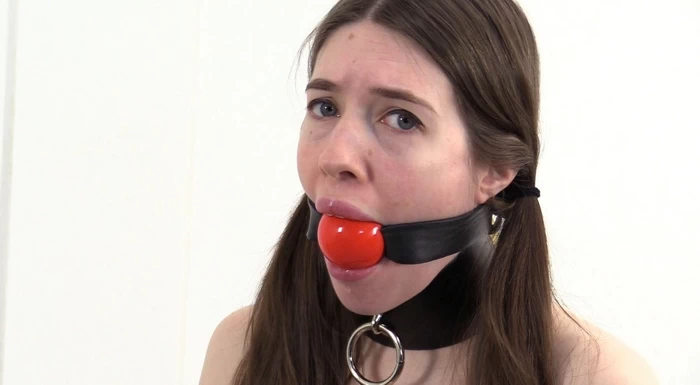 Locking new big gag test with Ivy Red