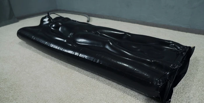 New black inflatable vacuum bed with pear gag and vibro
