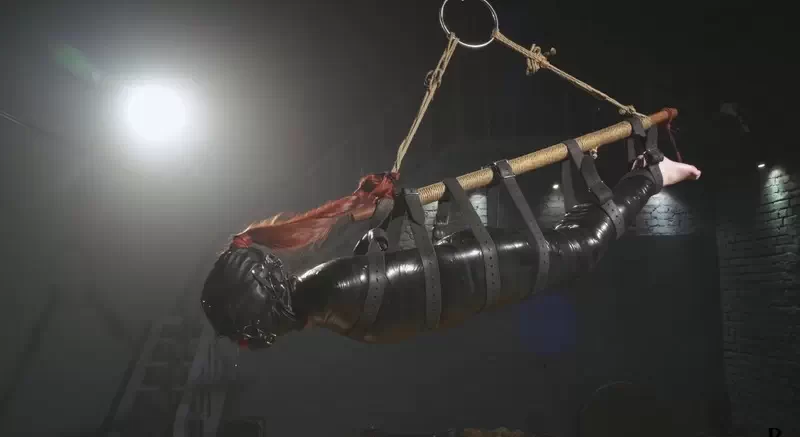 Total Mummification and Suspension