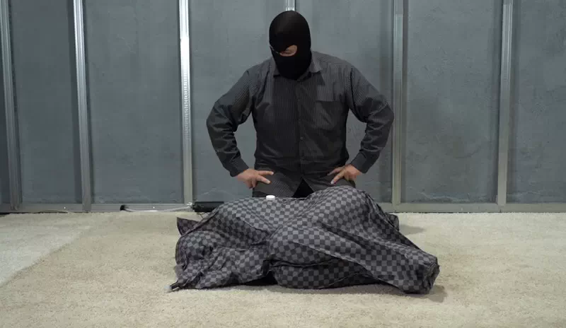 The model got stuck in new vacuum bag