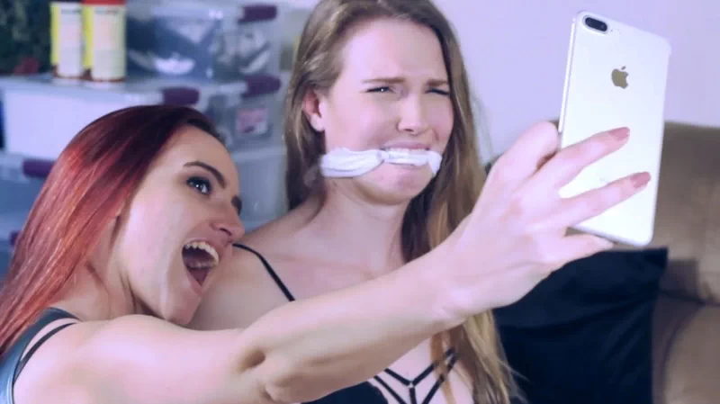 Lola humiliates her roommate Ashley