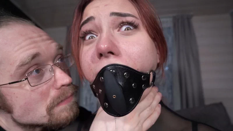 She made into drooling crying mess: Brutal gag training